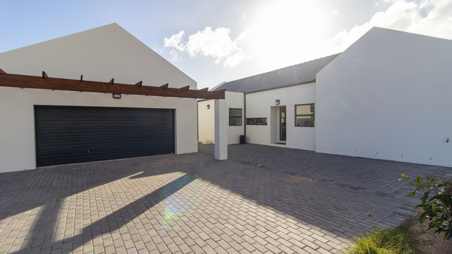 9 Bedroom Property for Sale in Long Acres Country Estate Western Cape